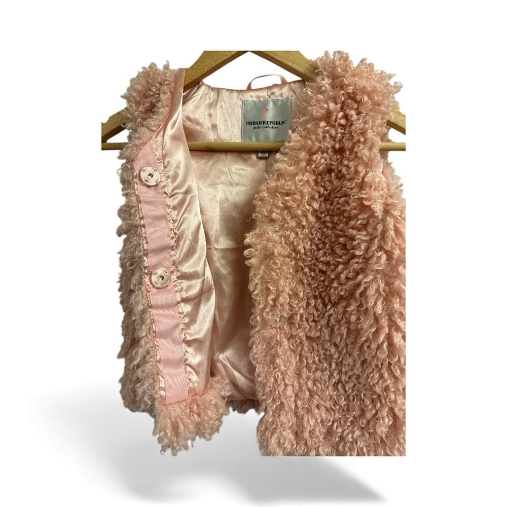 Urban Republic Pink Faux Fur Vest - Picture 4 of 5